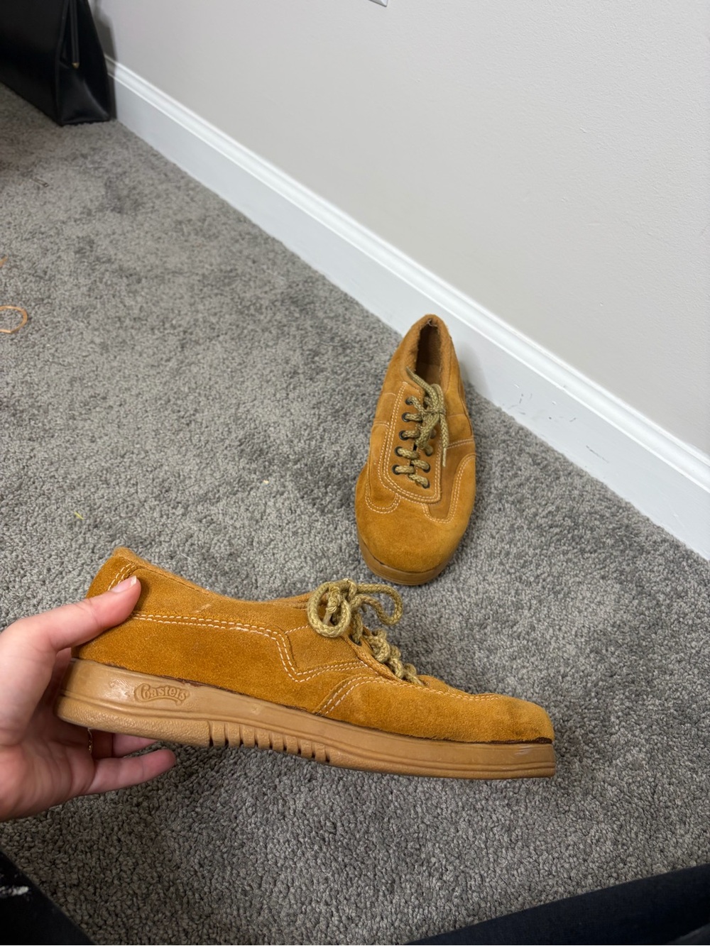 Suede Sneakers in rustic Brown leather 1980 retro vintage skater, urban, b